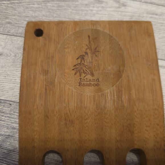 Island Bamboo Salad Hands Set of 2 – Natural Wood Claw Servers Tossing Tools - Picture 4 of 10